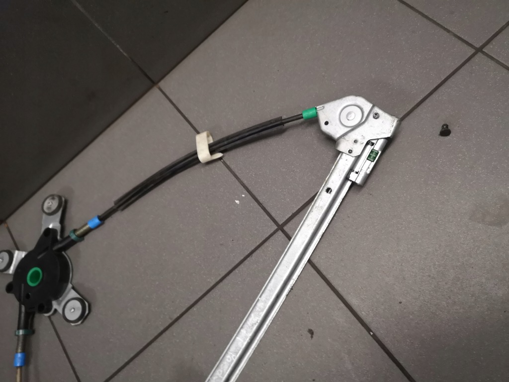 фото №5, Механизм стекло правый перед audi a8 d2 4d0837462a