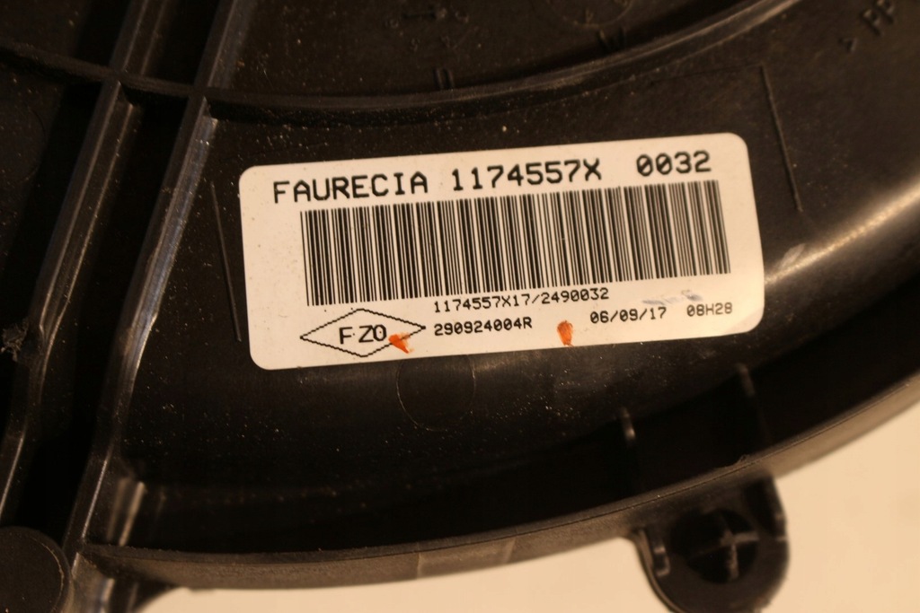 фото №14, Вентилятор воздуходувка 290924004r двигателя renault zoe