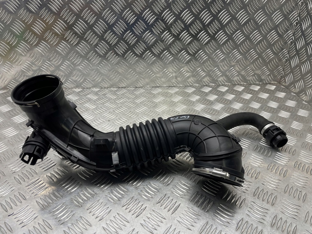 Купити Bmw f20 f21 f22 f30 f33 f36 шланг труба повітрозабірник повітря 7810745