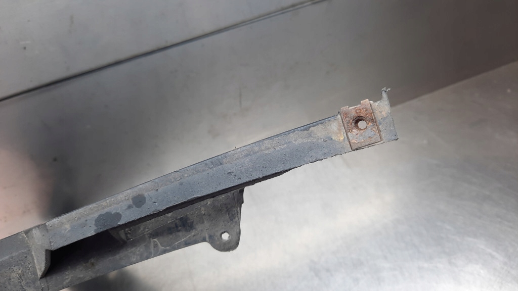 фото №5, Напрямна бампера задня задній правий volvo v70 ii lift 08693383