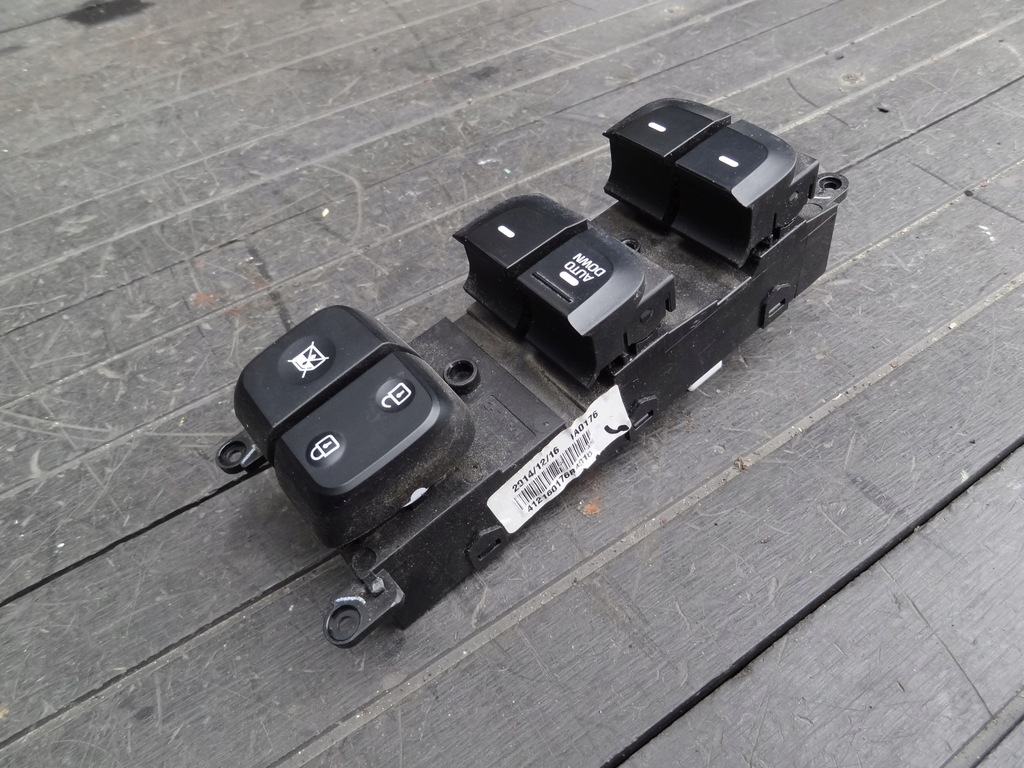 фото №1, Hyundai i10 ii 2016 переключатель окон левый перед eu