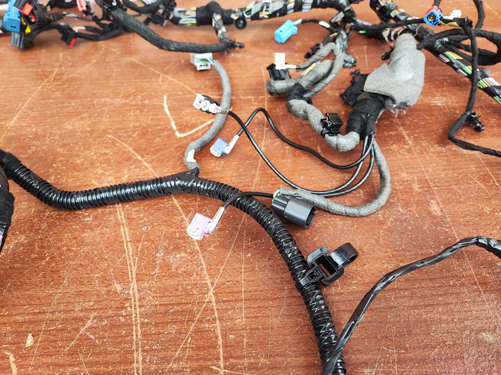 фото №13, Kuga mk2 2.0 tdci джгут панелі консолі titanium