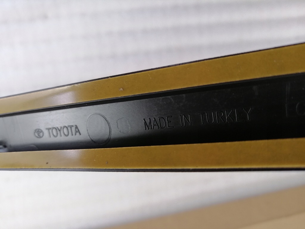 фото №6, Toyota corolla молдинг двері права