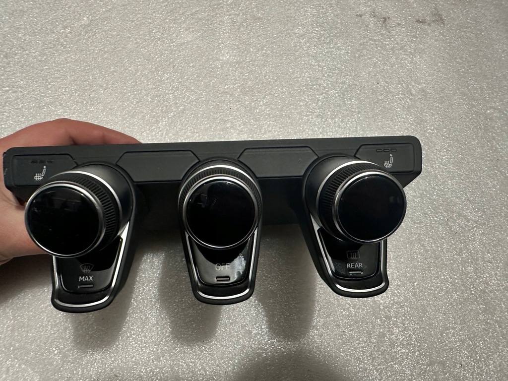 фото №1, !панель кондиціонера audi r8 4s0820043m!