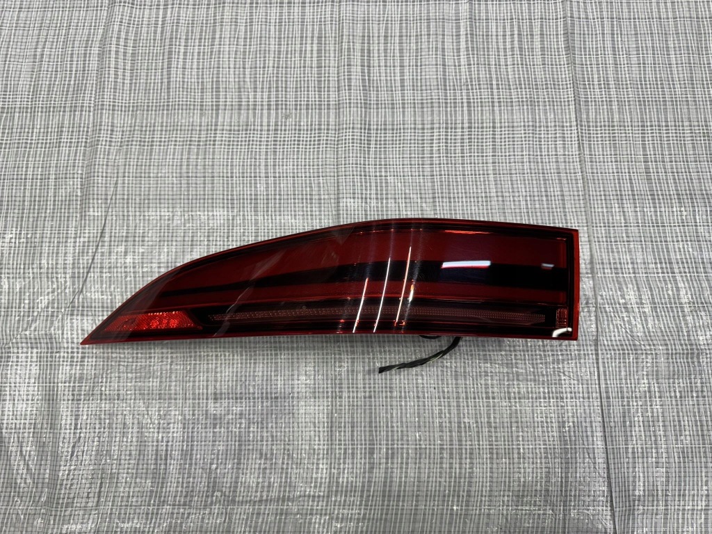 фото №1, Лампа задня задня ліва jaguar e-pace j9c3-13405