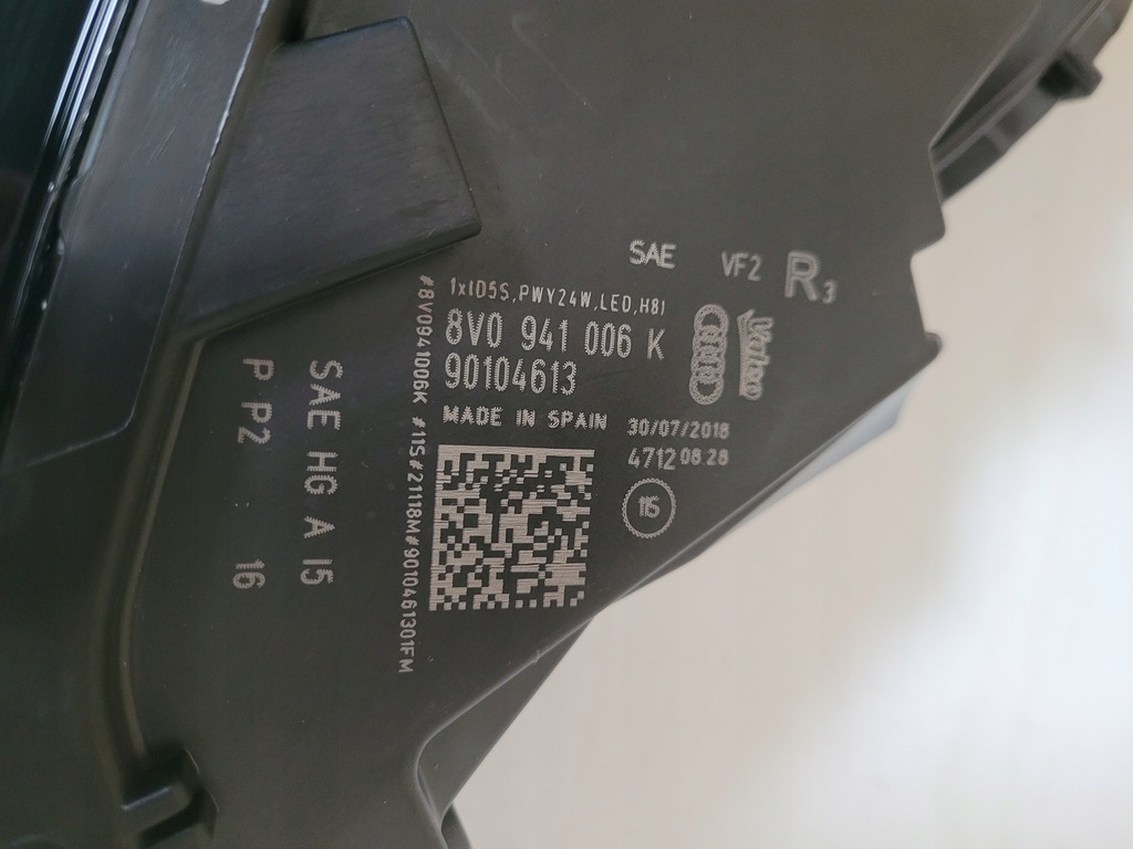 фото №8, Лампа audi a3 e-tron ксенон led usa 8v0941006k 8v0941005k