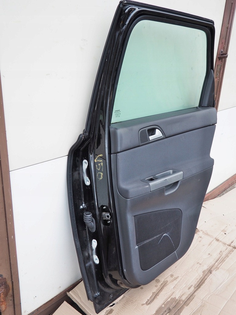 фото №11, Volvo v50 двері праве задня задні колір 019 чорні ładne