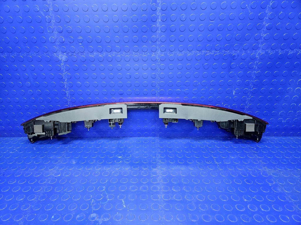 фото №7, Audi q8 e-tron sportback накладка лампа задняя led задняя europa 4ke945095g