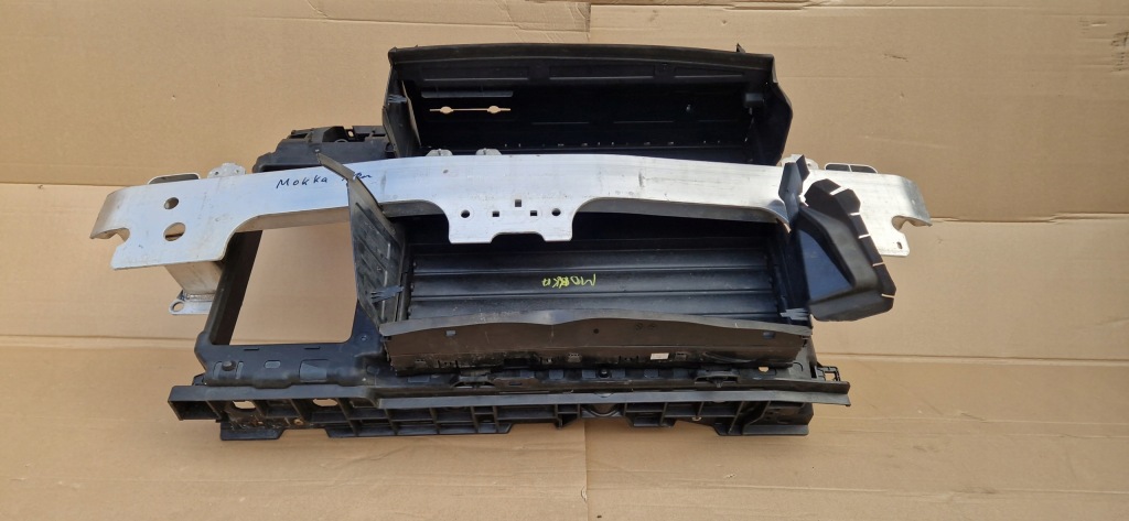 Бампер передній opel mokka b 2 гарний Зі Шроту