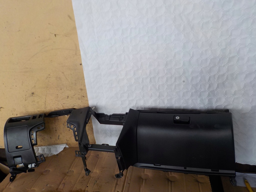 фото №1, Toyota avensis t25 панель приладів приладова