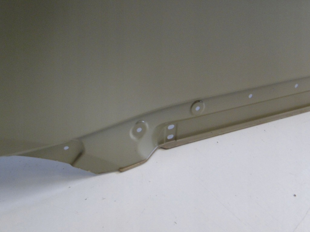 фото №7, Mercedes sprinter 910 крыло задний левый стена