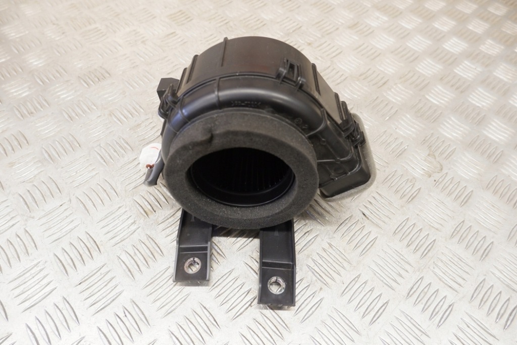 Радиатор аккумулятор toyota c-hr _x1_ g923047080 1.8l hybrid 90kw 2018 Недорого