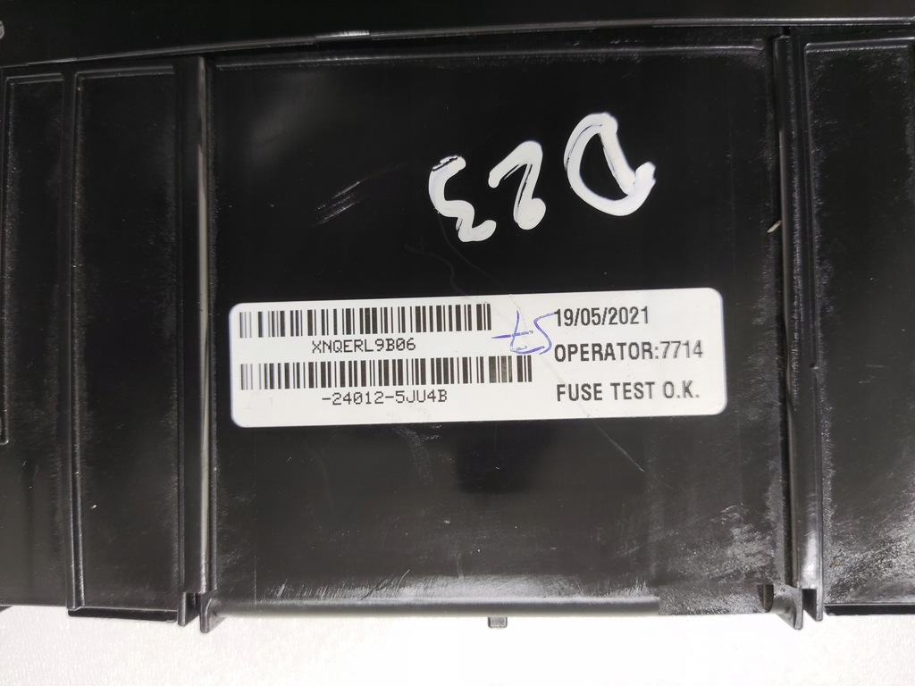 фото №7, Клемма plus плюсовая предохранитель аккумулятор nissan navara d23 24012-5ju4b