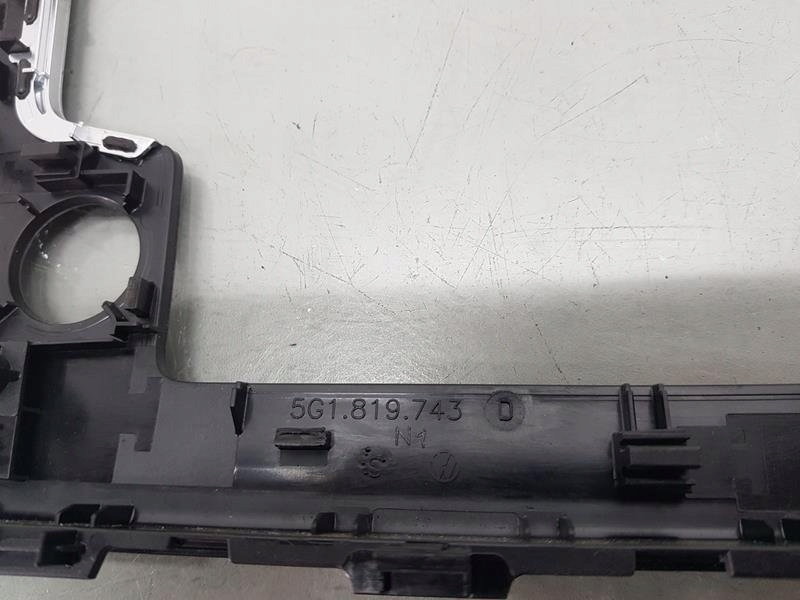 фото №5, Рамка защита радио vw golf vii 5g1819743d