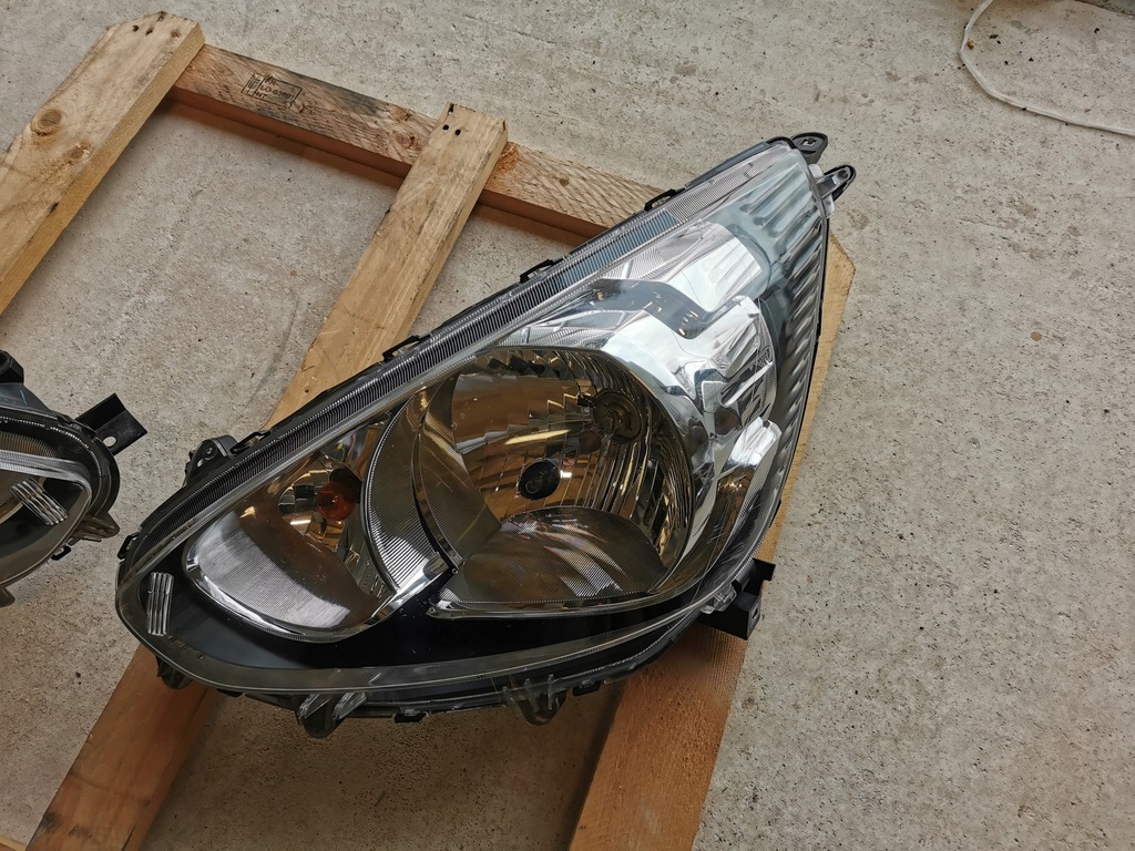 фото №10, Лампа левая обычная mitsubishi space star ii 2013- + правая