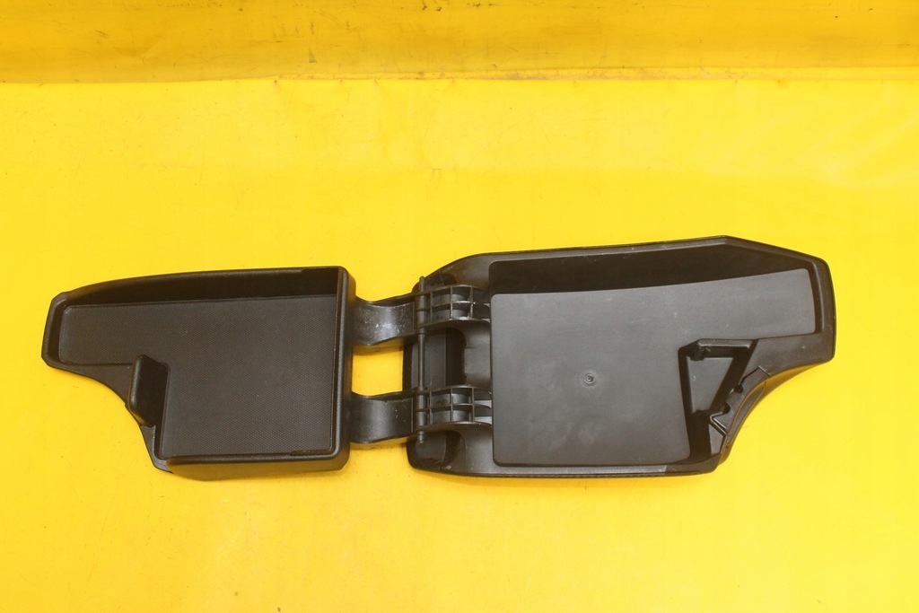 фото №8, Подлокотник двухзонный seat altea xl freetrack 5p0863071 5p0863761a