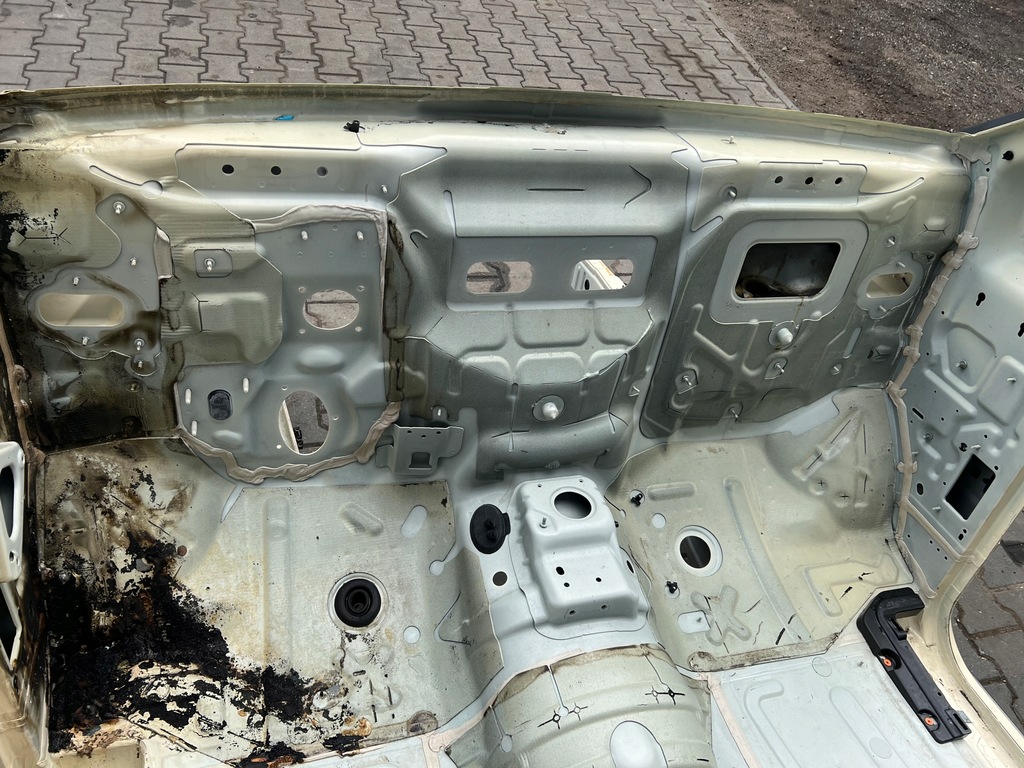 фото №14, Четверть перегородка перед правая левая w447 europa