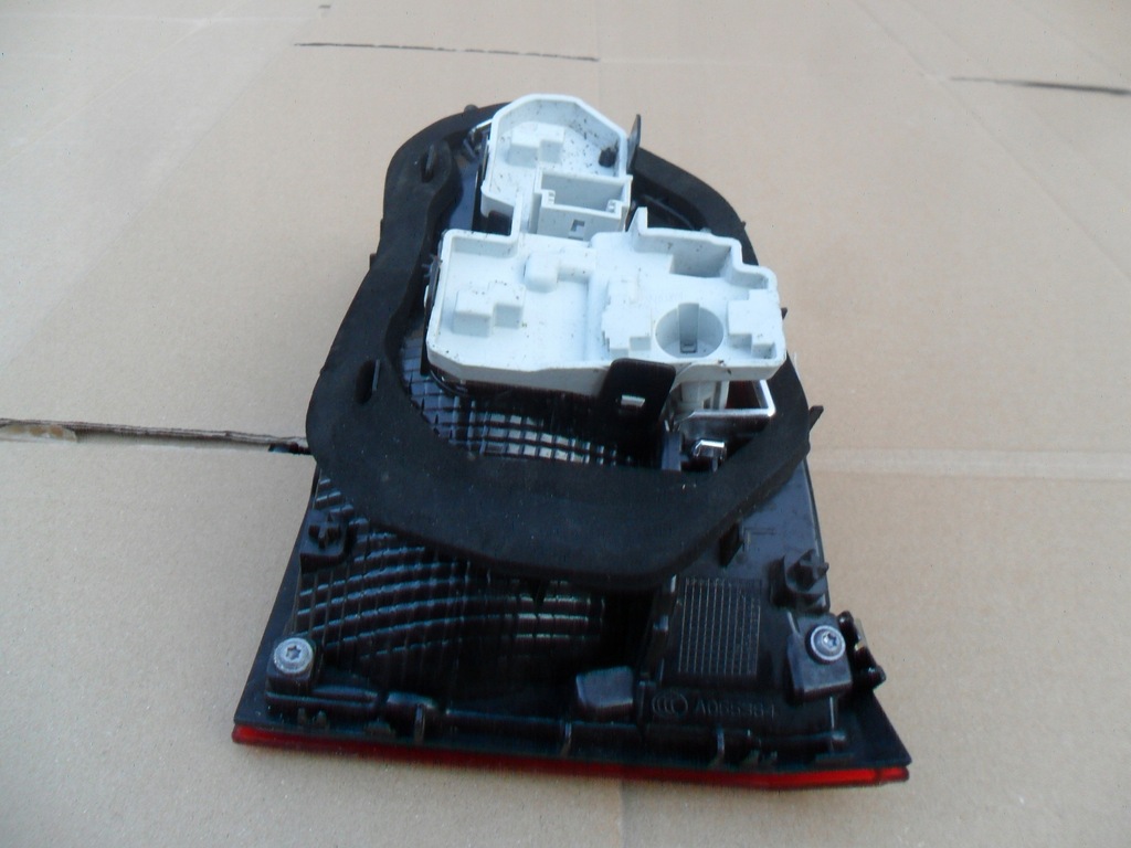 фото №11, Vw golf sportsvan лампа левый задняя 510.945.093.k