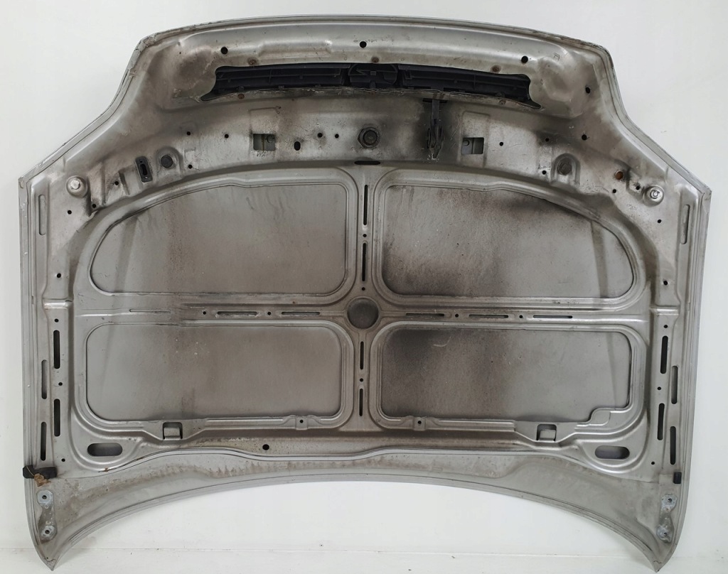 Капот решётка  решётка радиатора z157 opel astra 2 g Киев