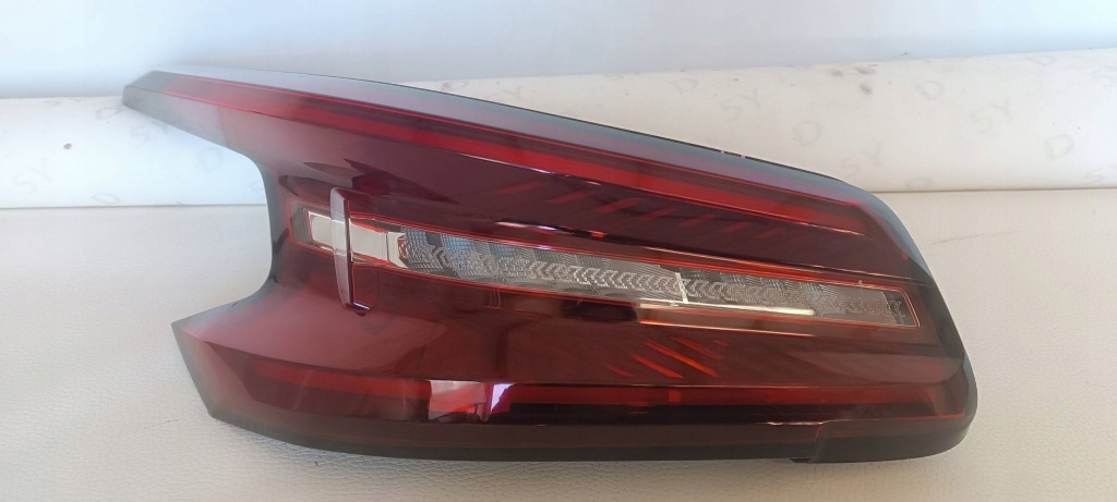 Купить Лампа l. citroen c4 iii x sedan 20-