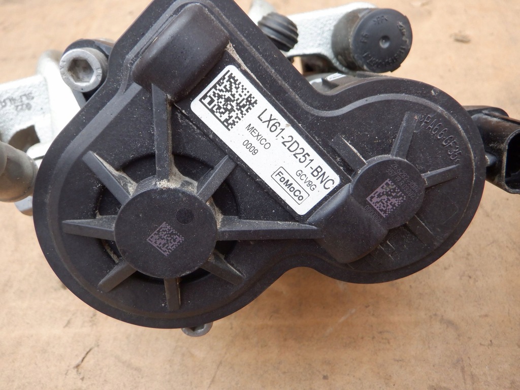 фото №7, Супорт задній лівий правий ford escape mk4 usa