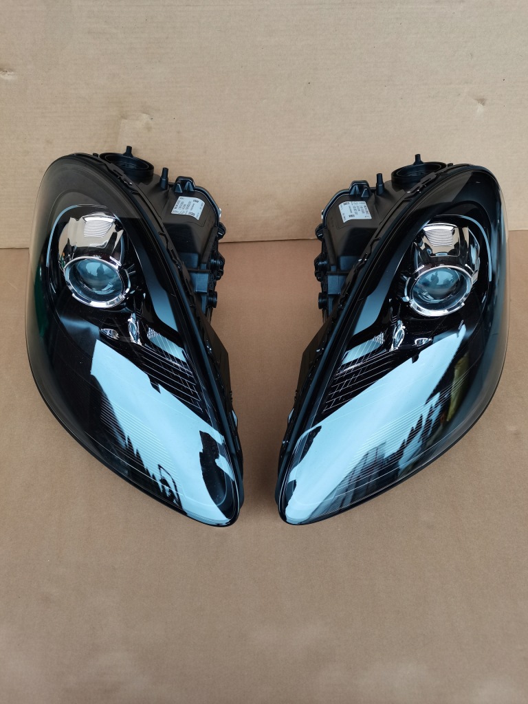 Porsche boxster cayman 982 комплект . лампа передних новая  982941009c 982941010c Доставка