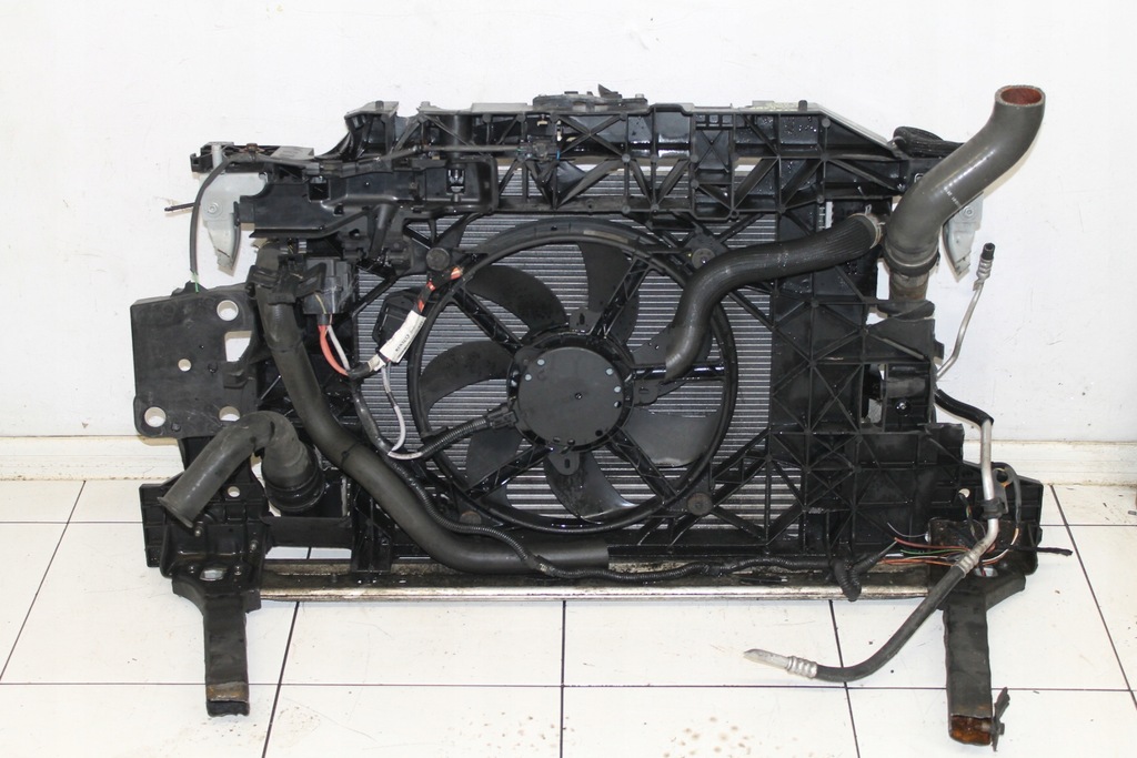 фото №2, Pas передній радіатор renault scenic iii 1.5 dci