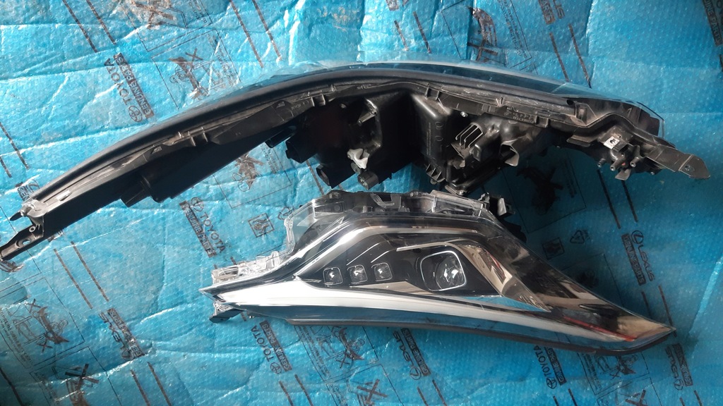 фото №2, Лампа передняя левая chr ch-r lift ideal full led