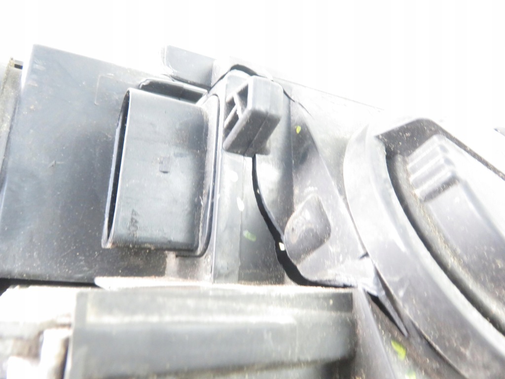 фото №12, Лампа левая передняя audi q7 4l0941003b