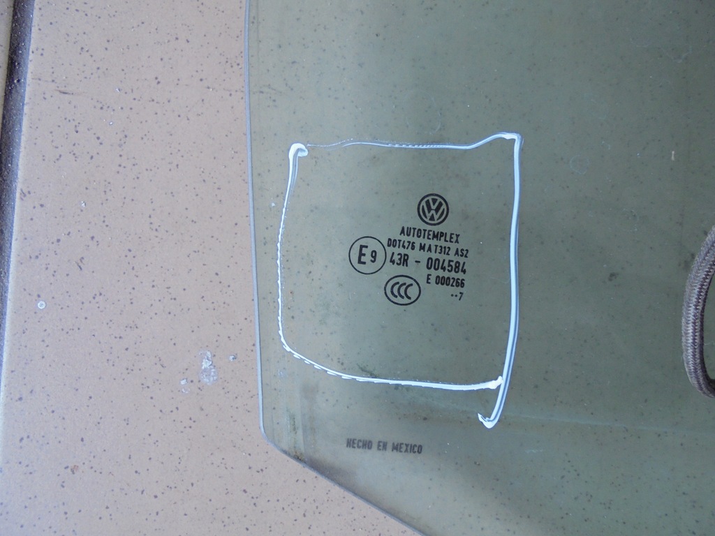 фото №6, Стекло боковая дверь правая vw jetta 07'