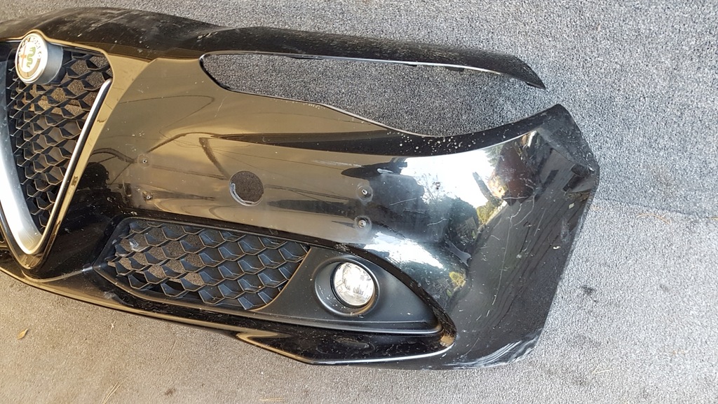 фото №3, Alfa romeo giulia kompletny бампер перед