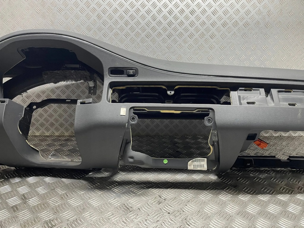 фото №7, Консоль приборная панель подушка безопасности volvo v70 iii pod навигация