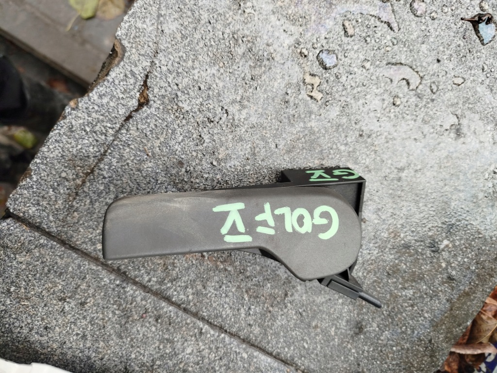 фото №1, Ручка открывания капот vw golf 5 v 1k1823633