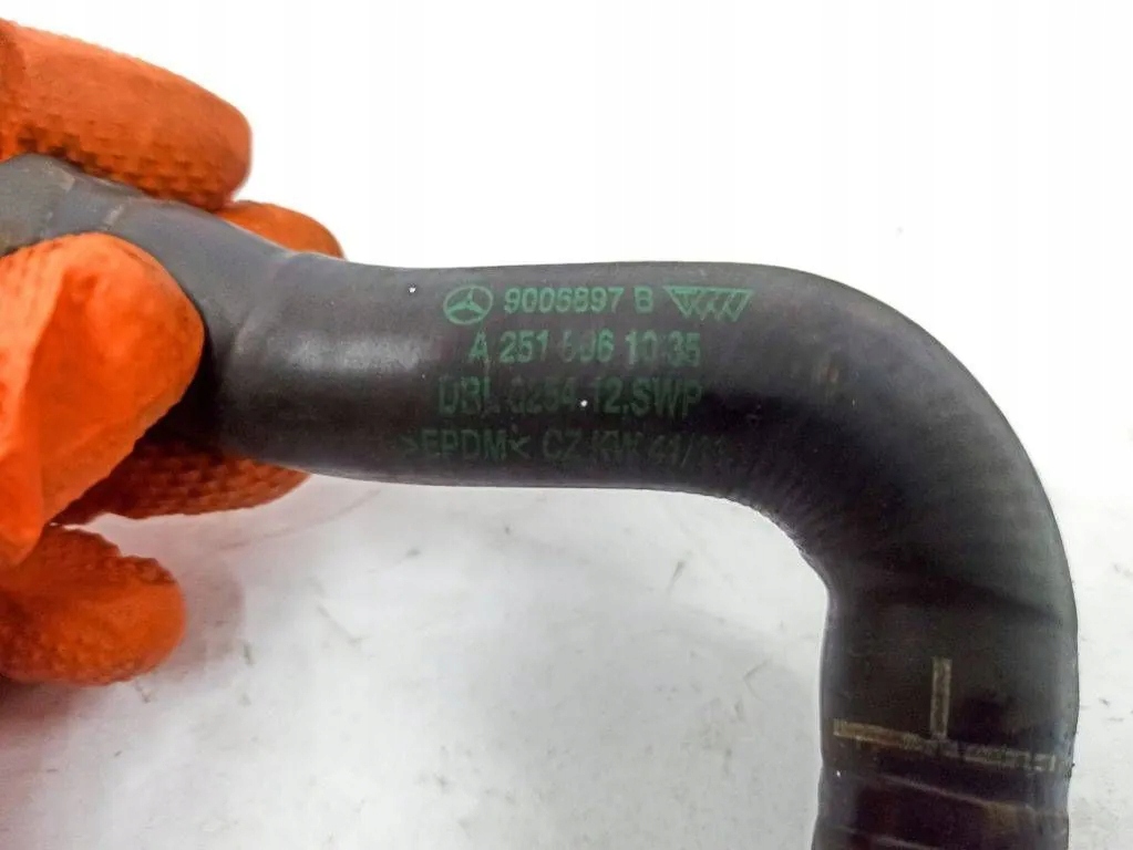 Труба охолодження mercedes-benz r w251, v251 a2515061035 34313347 3.0l 2012 в Україні