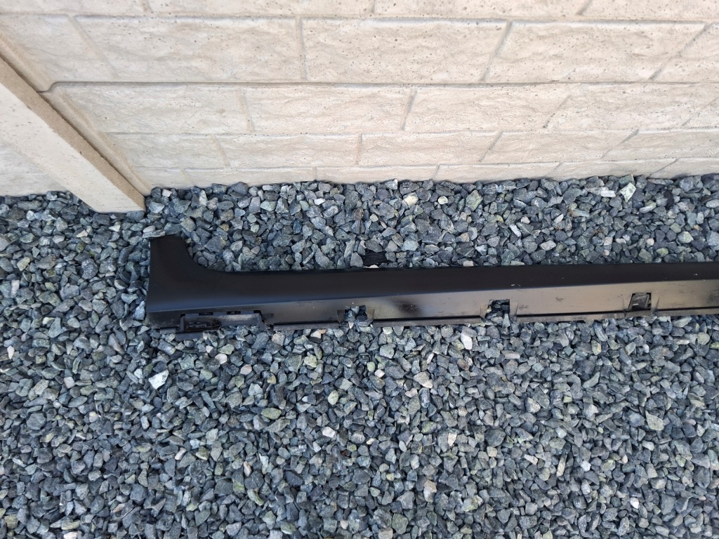 Молдинг поріг накладка правий citroen c3 3 16- #7466 Зі Шроту