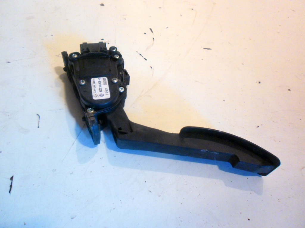 фото №1, Dacia logan 04-09 rok педаль газа 1.5 dci