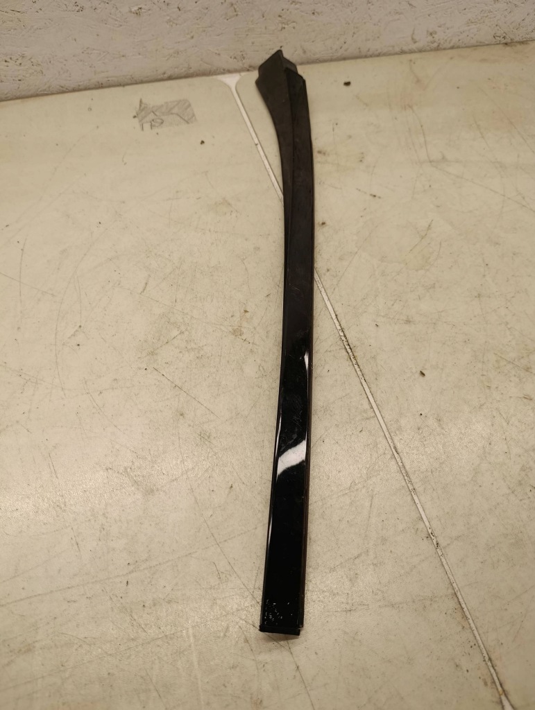 фото №1, Молдинг дахова rh lh mercedes e-klasa w213 allterain