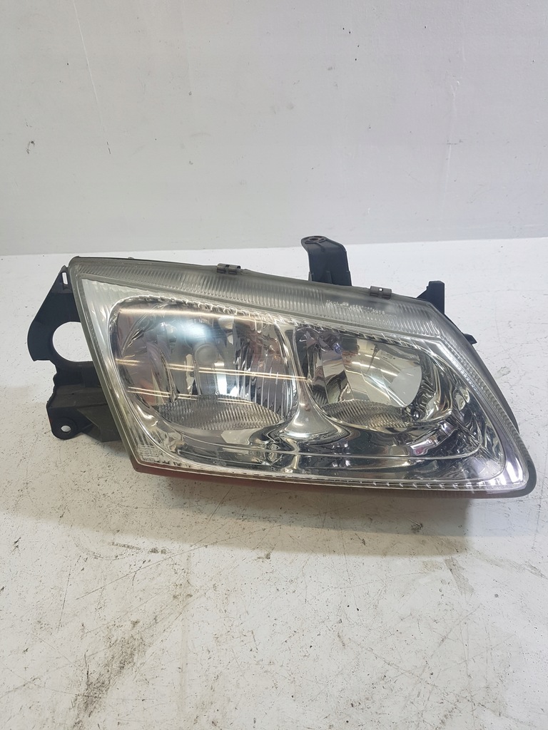 фото №1, Лампа правая передняя nissan almera n16