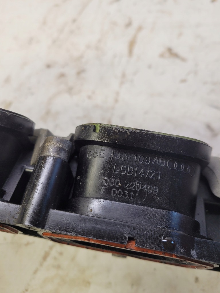 фото №7, Коллектор всасывающий audi s4 s5 a6 3.0 tfsi 06e133109ab