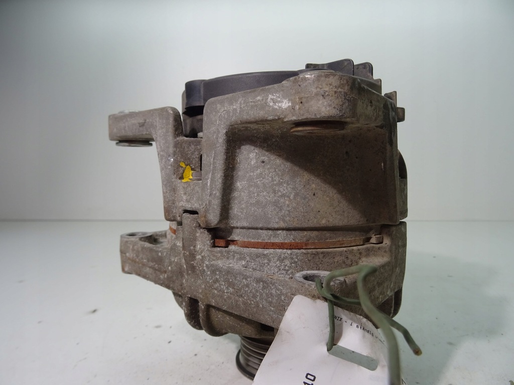 фото №1, Генератор opel astra h 55556067 .