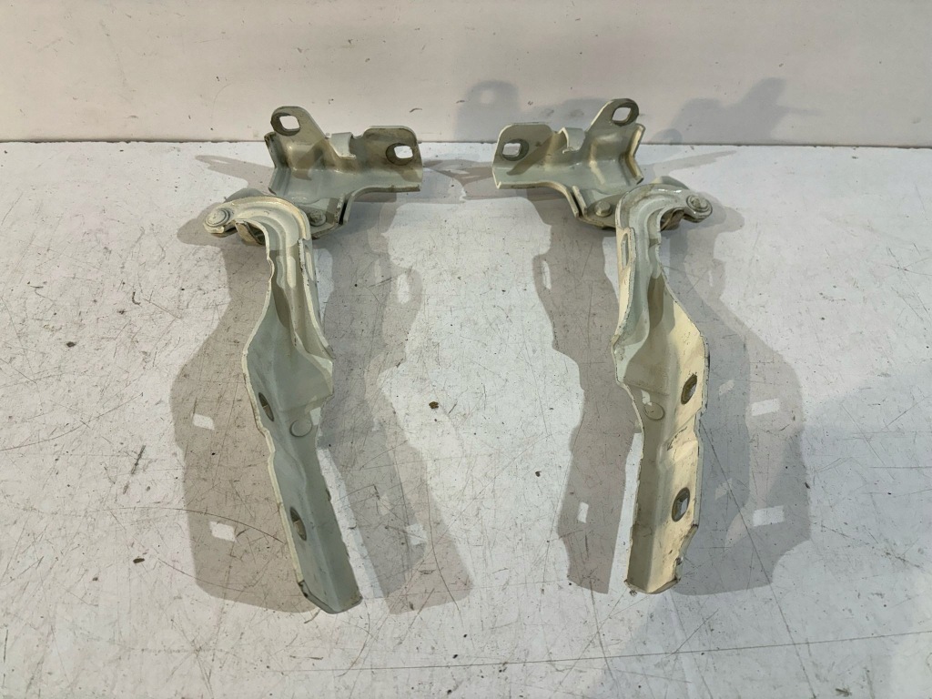 фото №1, Alfa romeo giulietta петлі капот l/p - 16886