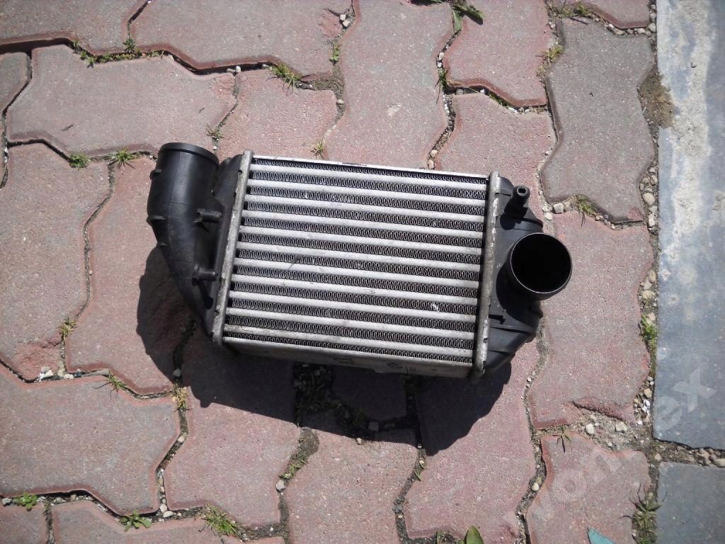 фото №1, Інтеркулер audi a4 b5 passat