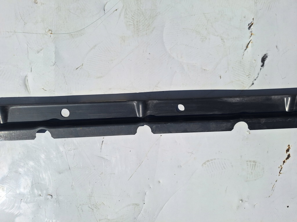 фото №9, Vw transporter t5 кронштейн задняя молдинг порог порог 7h1809341