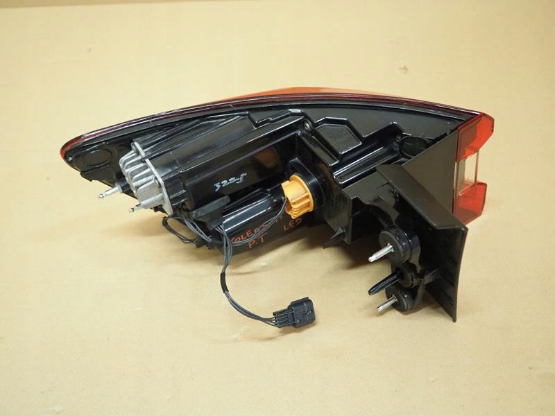 фото №5, Лампа led правый задняя renault koleos ii 265507984r