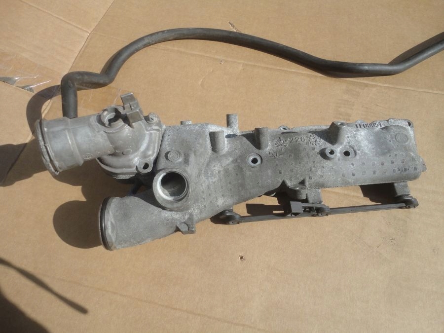 фото №1, Mercedes w164 w221 w251 642 коллектор всасывающий правый