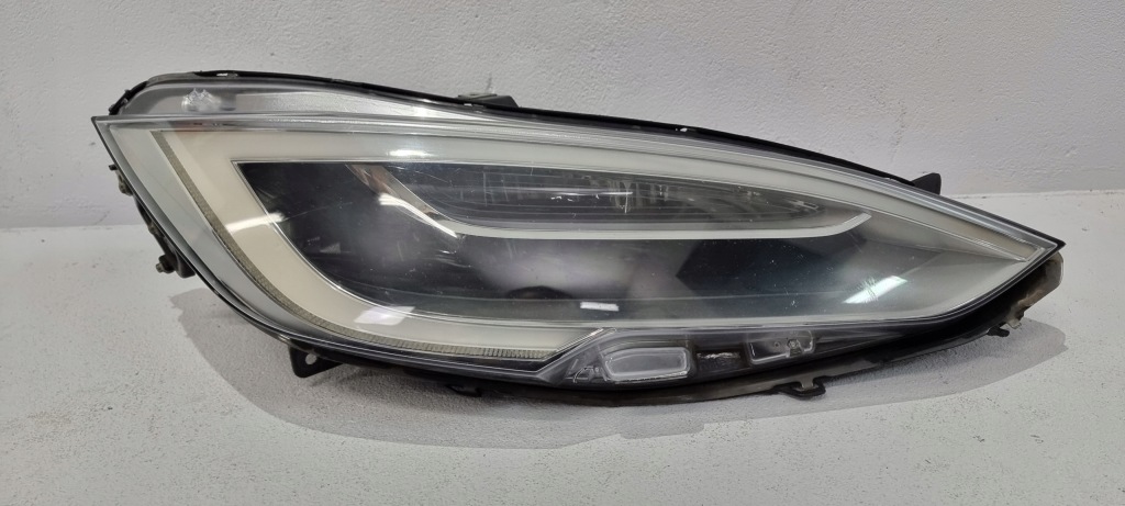 Купить Фара правый перед передняя tesla s рестайлинг  full led 16-20