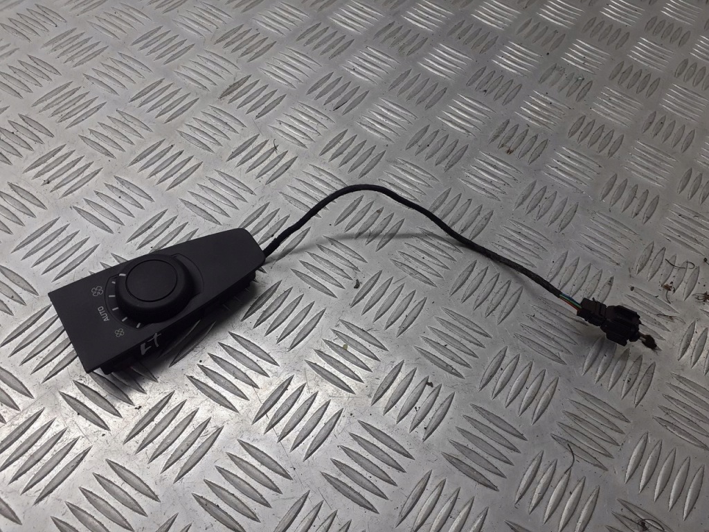 фото №1, Панель обдув левый задняя citroen c4 picasso 9659796877