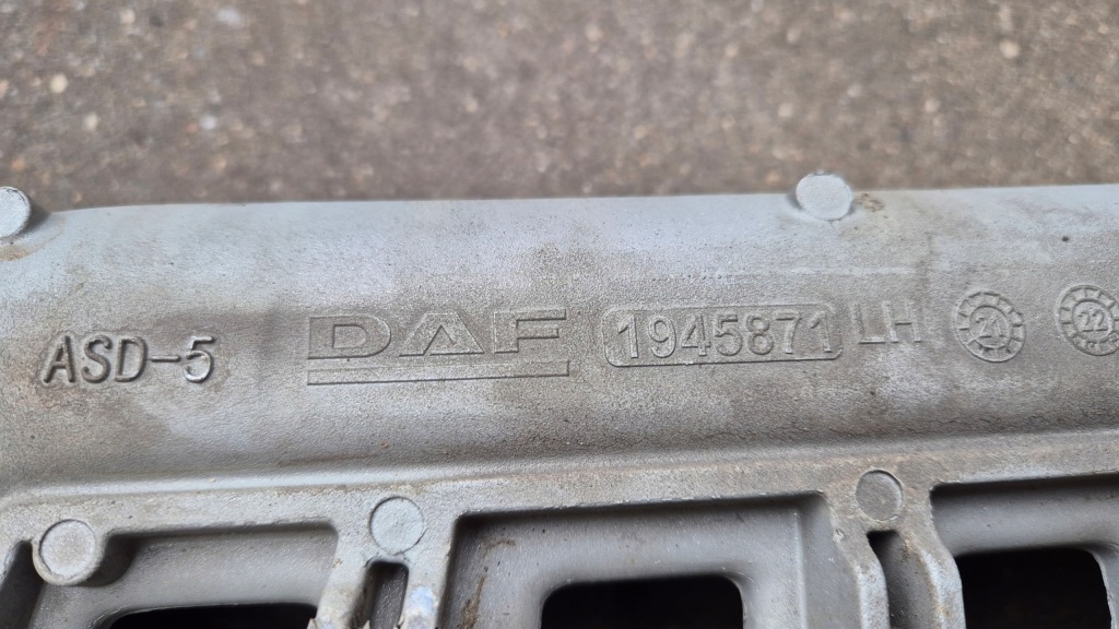 фото №5, Daf 106 подножка накладка порог левая нижняя