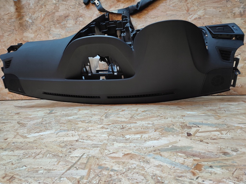 фото №6, Консоль панель приладів subaru lagacy v набір