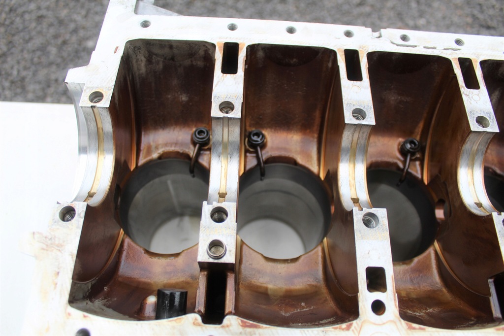 фото №16, Блок двигуна bmw e90 e91 e81 e82 2.0b n43b20a